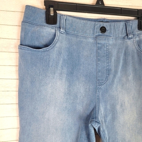 BETABRAND LIGHTWASH PULL ON JEGGINGS, SZ LARGE - Picture 2 of 14